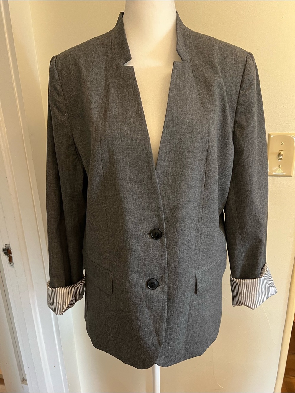 GAP Women's Charcoal Gray Notchless Blazer 98% Wool Size 12